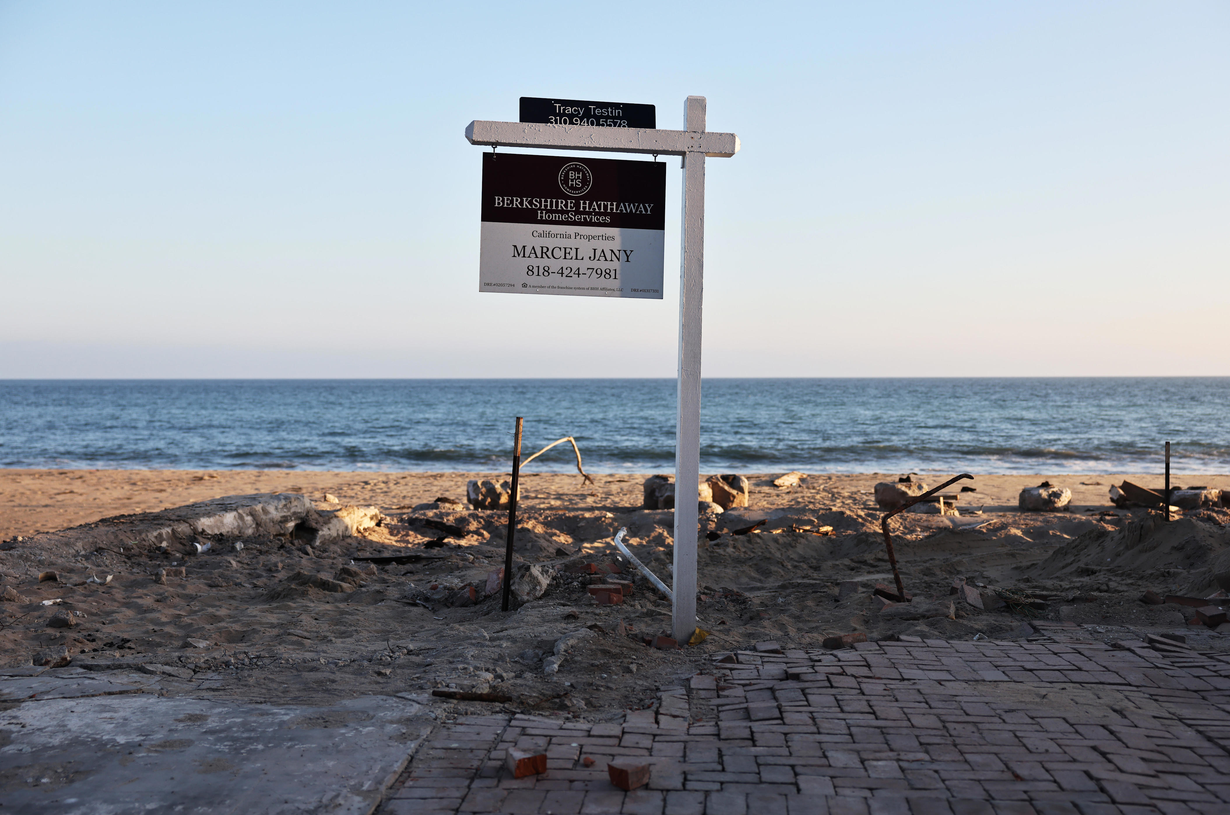 Malibu sues LA, state, other entities over Palisades fire damage