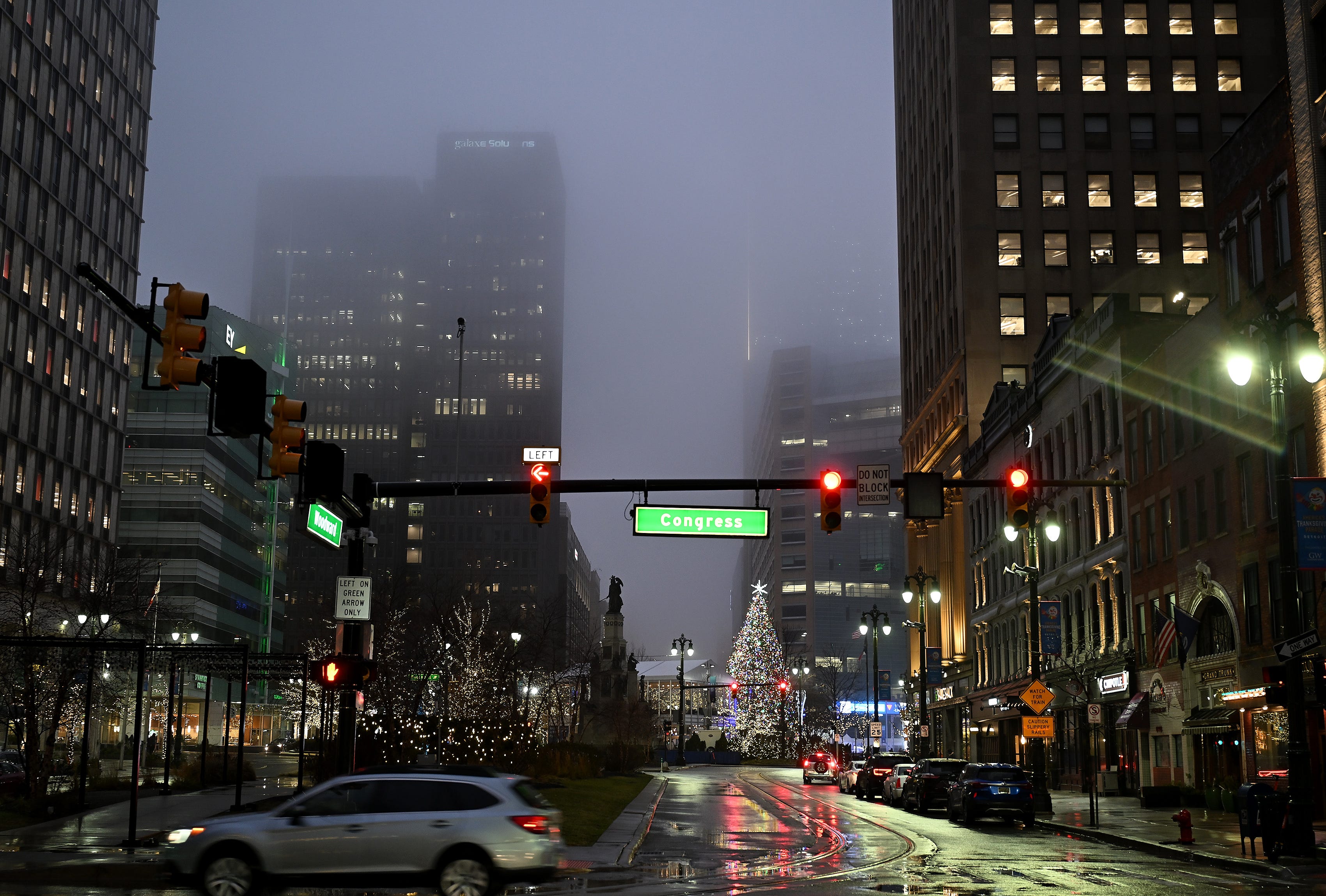 Dense fog advisory issued for southeast Michigan