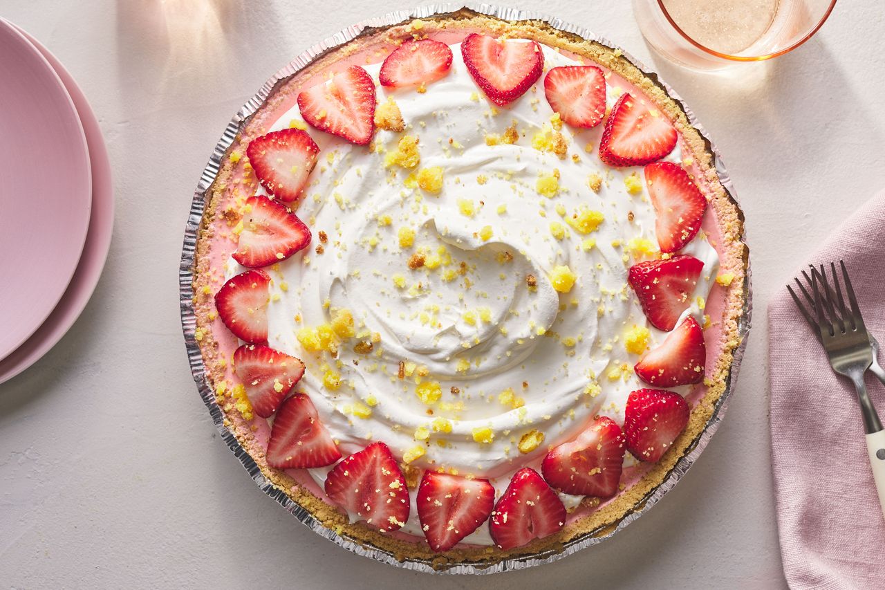 Southern Living Jell-O Pie whole ready to serve