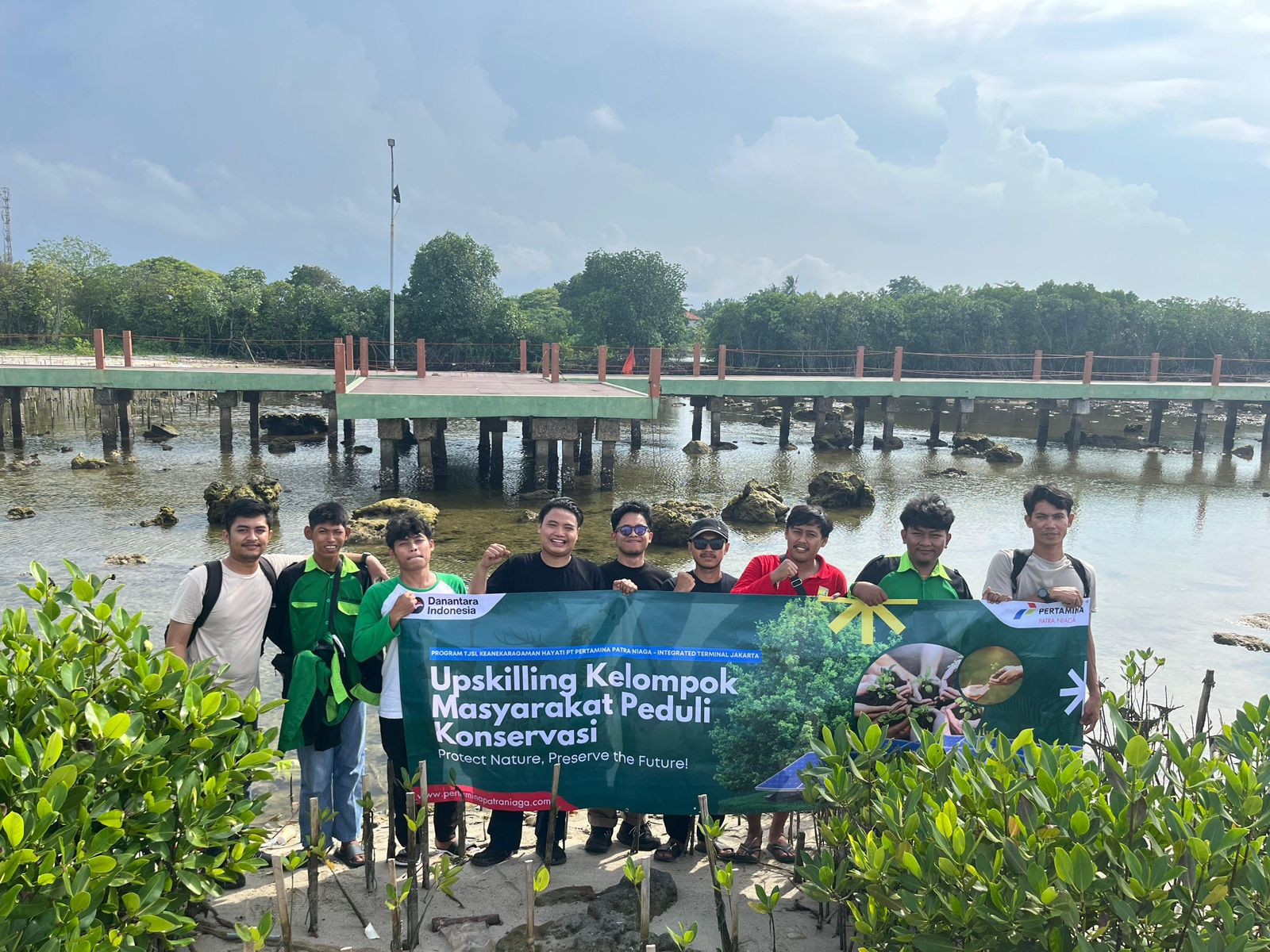 Kegiatan Upskilling Konservasi Pesisir di Pulau Untung Jawa