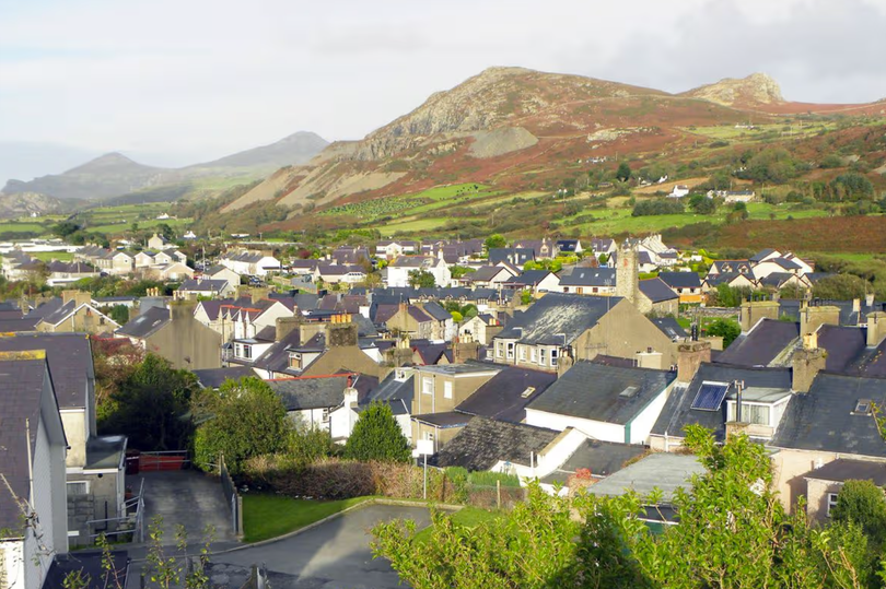 Mysterious booms and rumbles 'freak out' people living near Welsh coastline