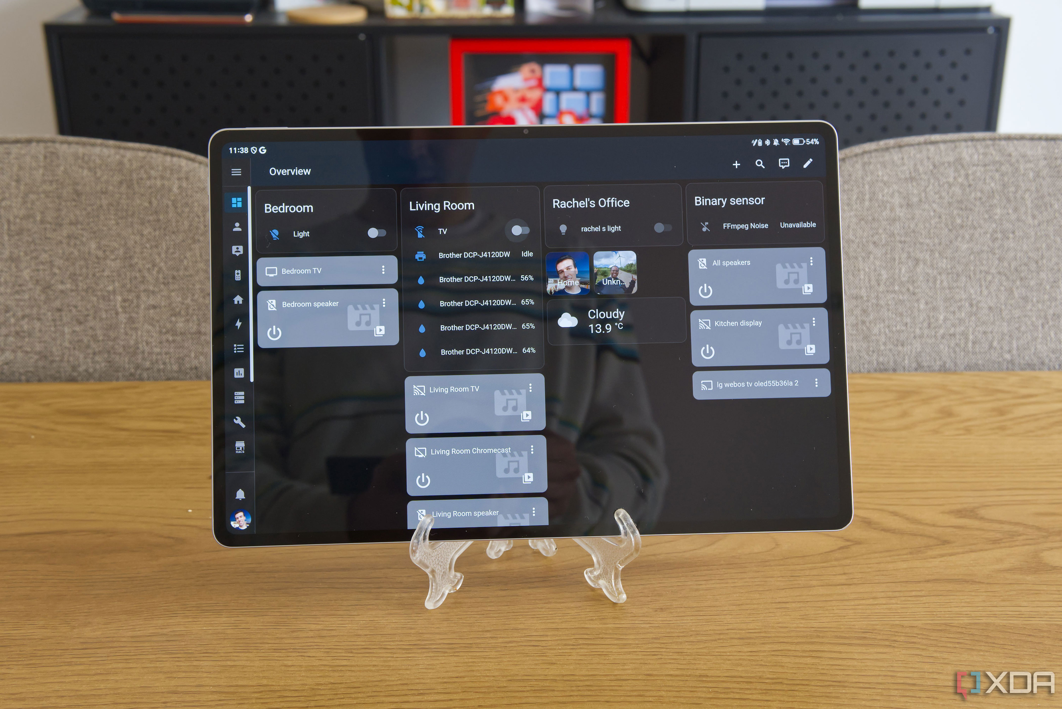 I turned my old Android tablet into the smart display Google never made