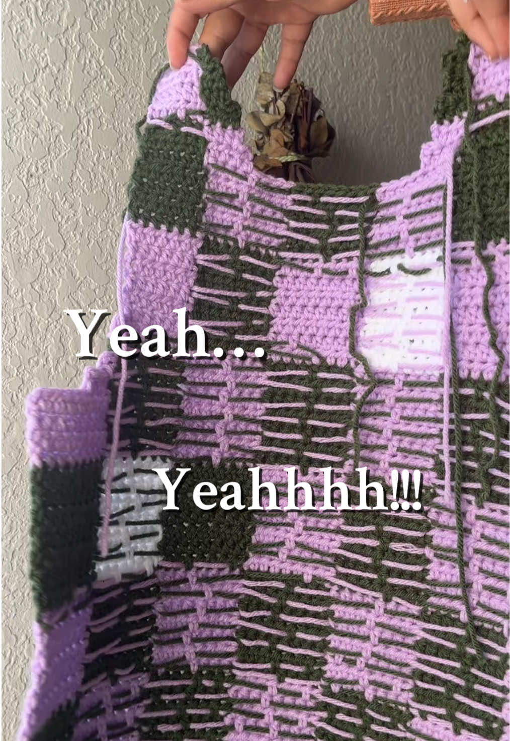 Tips for carrying yarn while crocheting