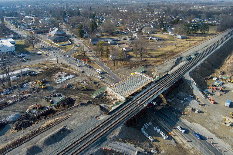 Widening of US36/SR 37 under railroad bridge in Delaware enters final year