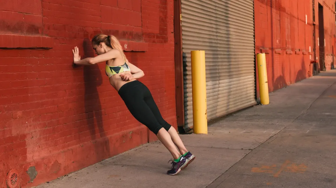 5 best standing shoulder exercises after 50 to improve strength and ...
