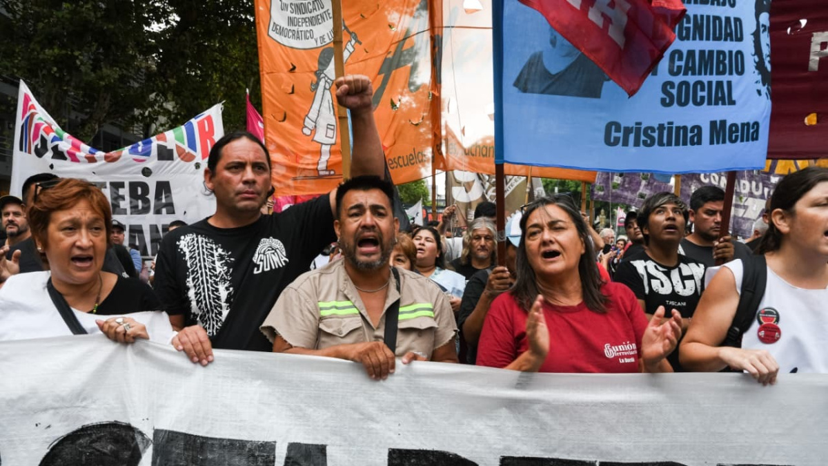La huelga general contra la reforma laboral de Milei paraliza Argentina