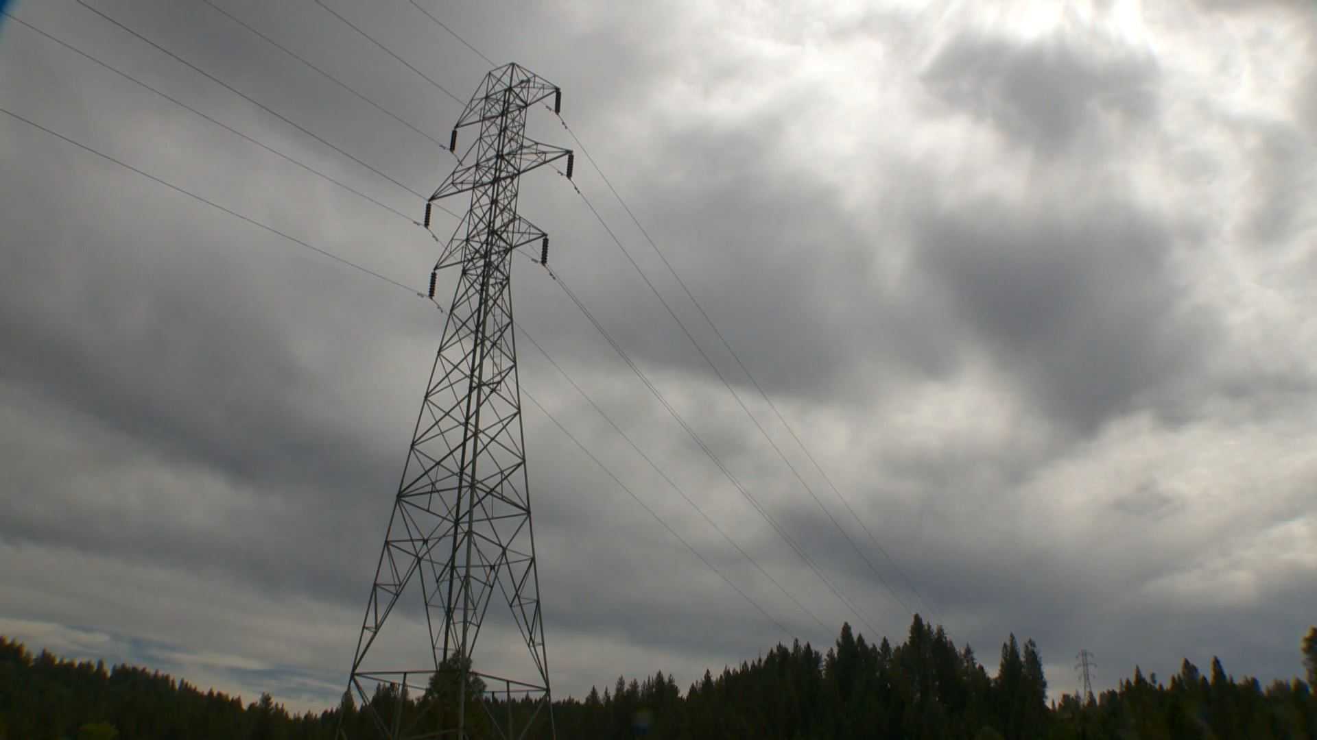 Thousands without power on Central Coast Thursday morning