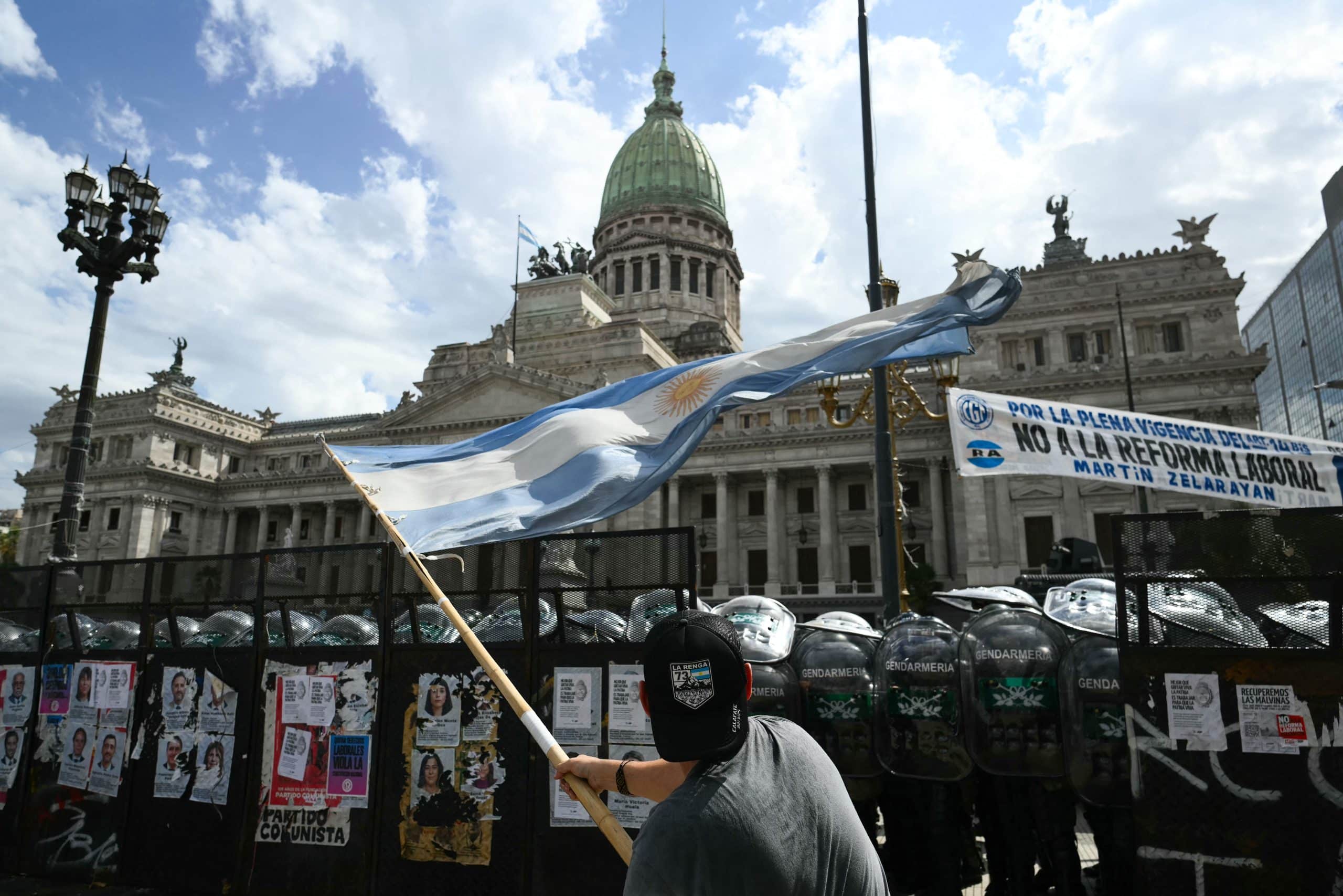 Argentina inicia greve geral contra reforma trabalhista de Milei