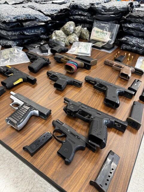 Mobile police make multiple arrests in drug bust