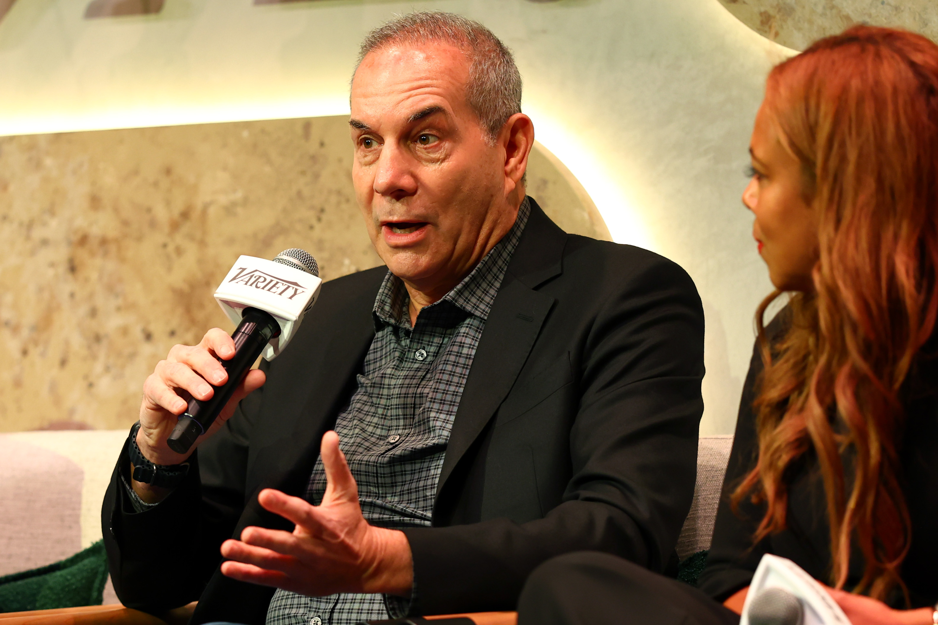 Lakers announce Lon Rosen as new president of business operations