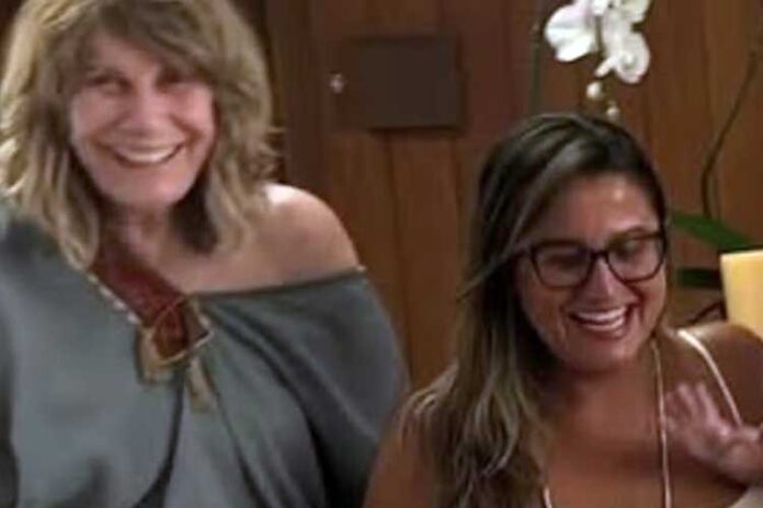 Renata Sorrah ao lado da filha com Marcos Paulo (Imagem/Reprodução/Instagram)