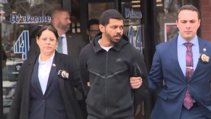 Man charged in fatal Bronx subway shooting