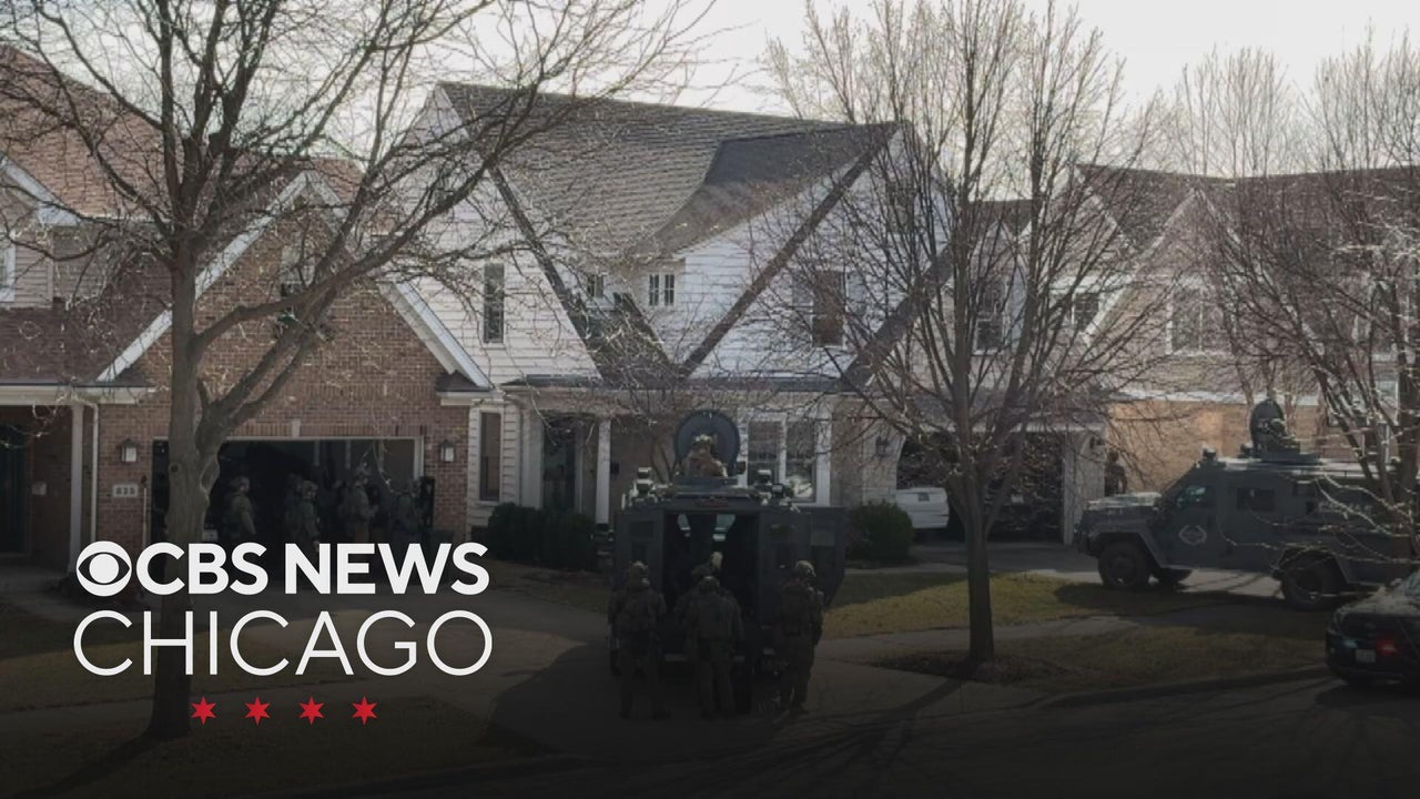 Man in custody after home invasion, all day standoff with Arlington ...