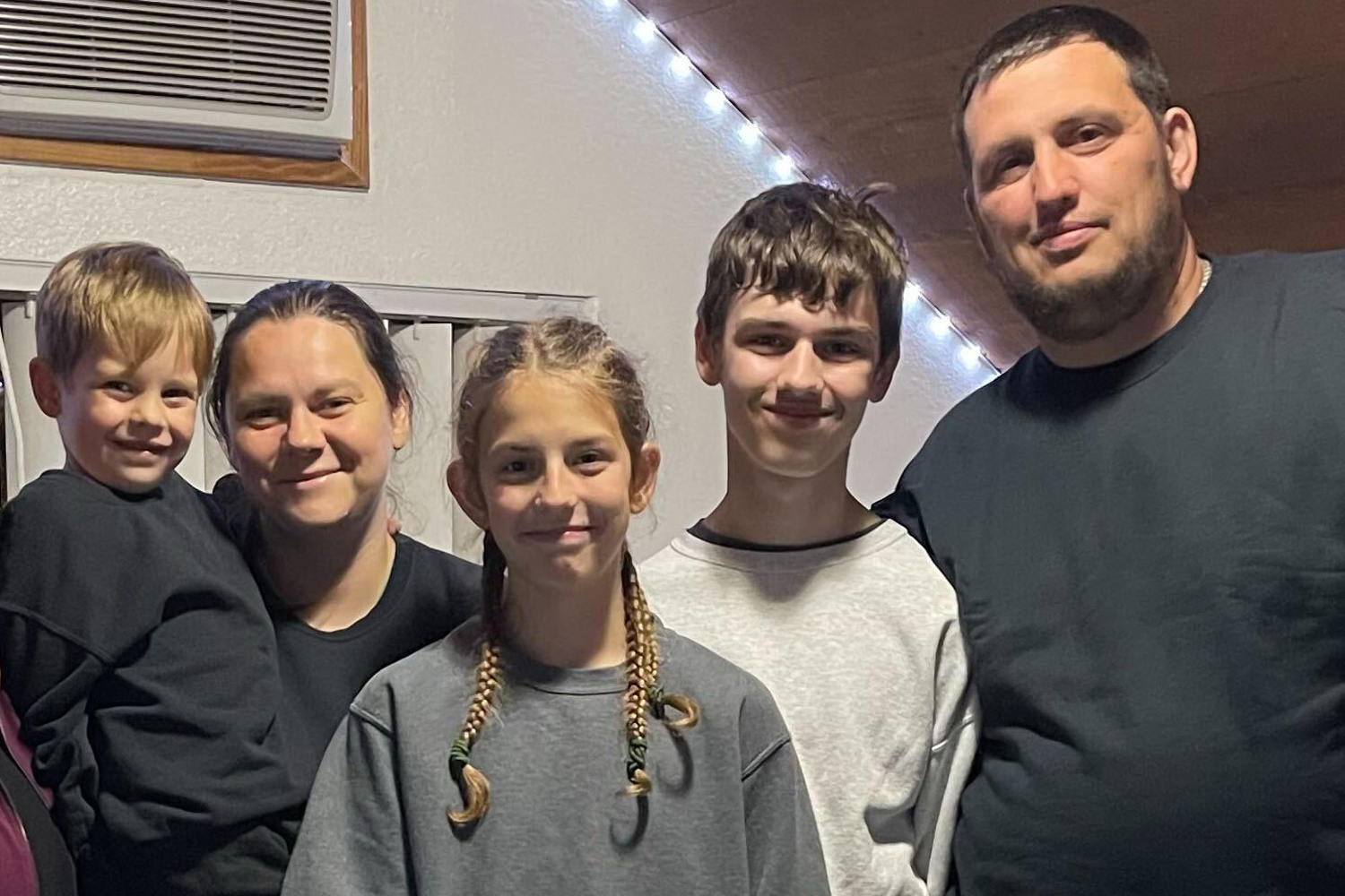 Russian family who complained of mistreatment in ICE facility is released after 4 months<br><br>