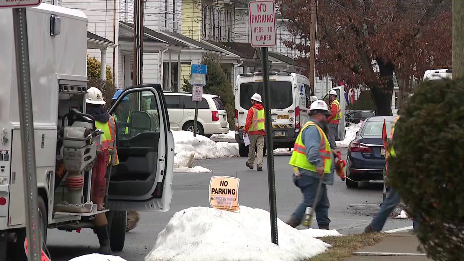 Gas leak prompts brief evacuation, road closure in Kingston