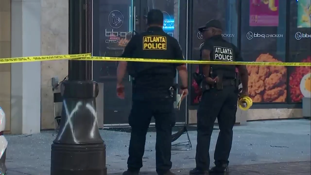 4 injured in shooting during possible robbery at Midtown Atlanta ...