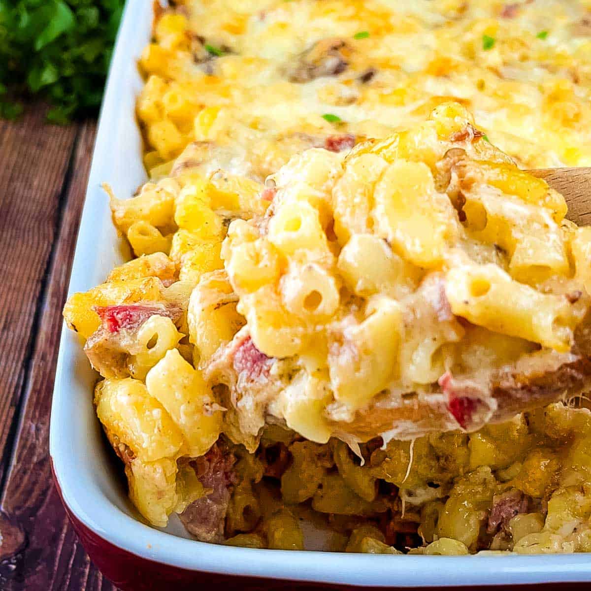 Baked brisket mac and cheese