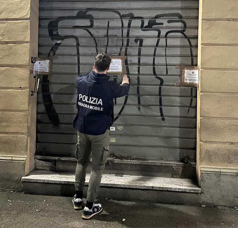 Internet point era base di spaccio di metanfetamina, commerciante arrestato