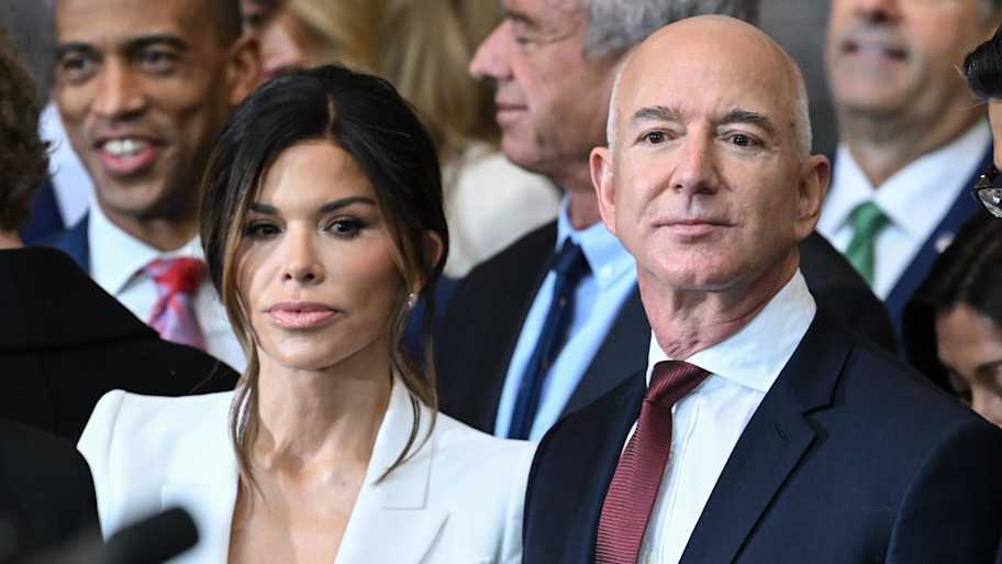 Insider shares update on Jeff Bezos in Seahawks sale
