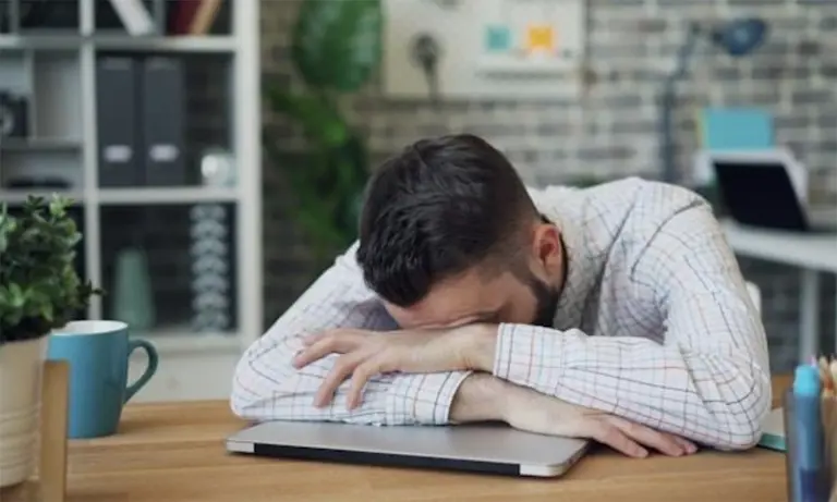 Breaking the mental health cycle of financial stress