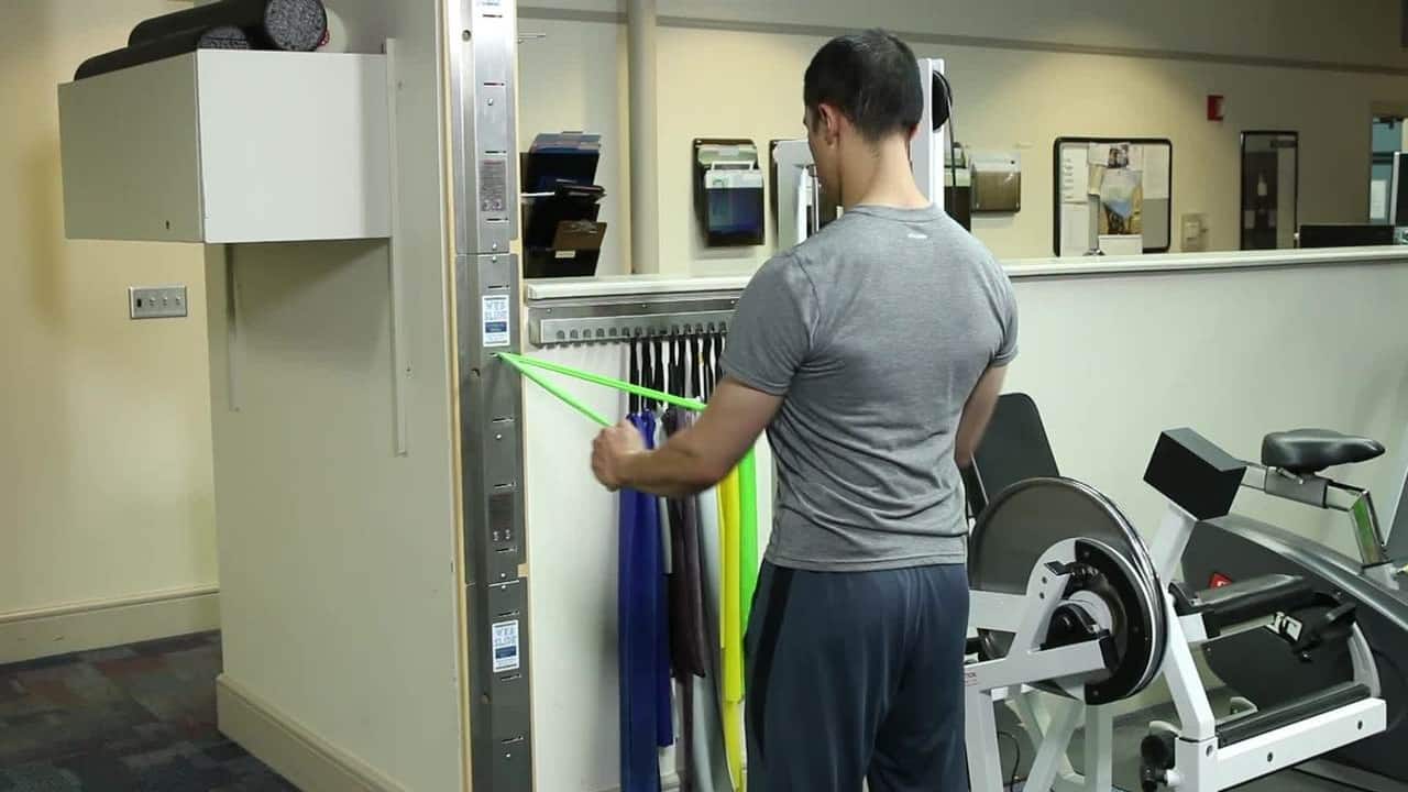 5 best standing shoulder exercises after 50 to improve strength and ...