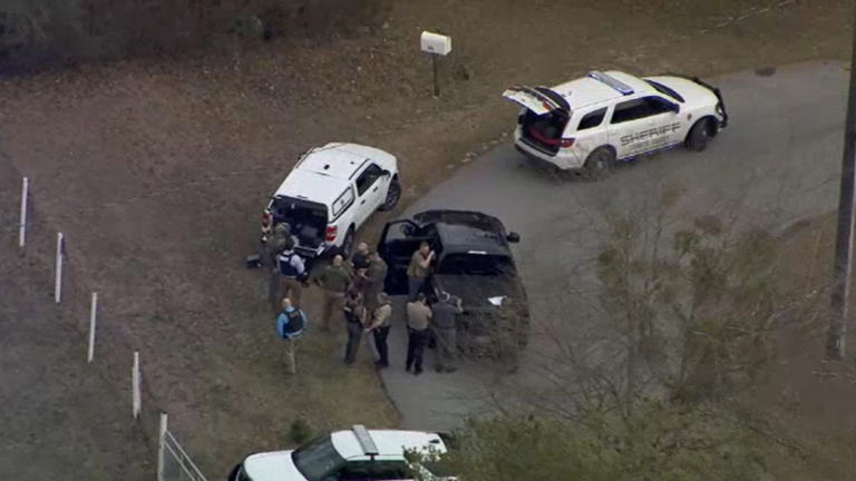Man arrested after standoff at Coweta County home