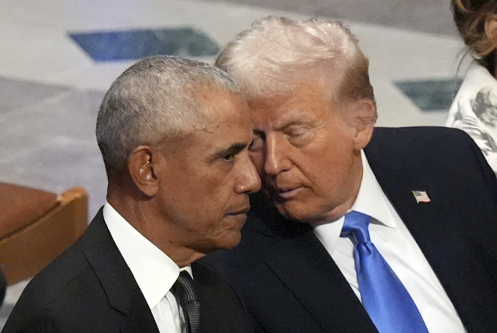 Trump jokes Obama made 'big mistake' insisting aliens are real ...