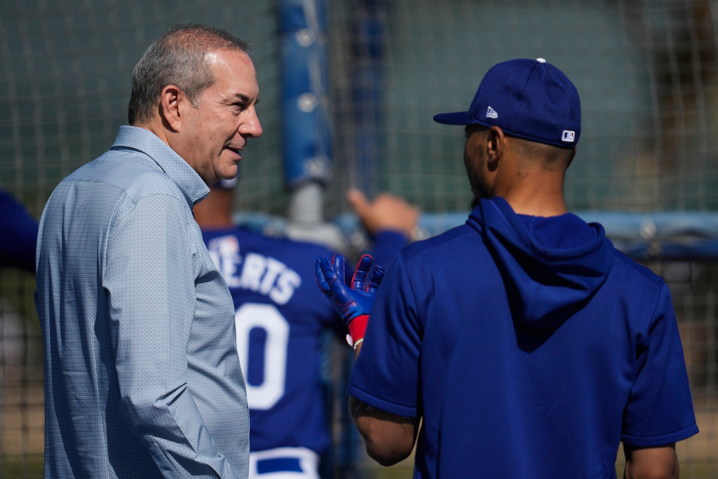 Longtime Dodgers executive Lon Rosen becomes Lakers' president of ...