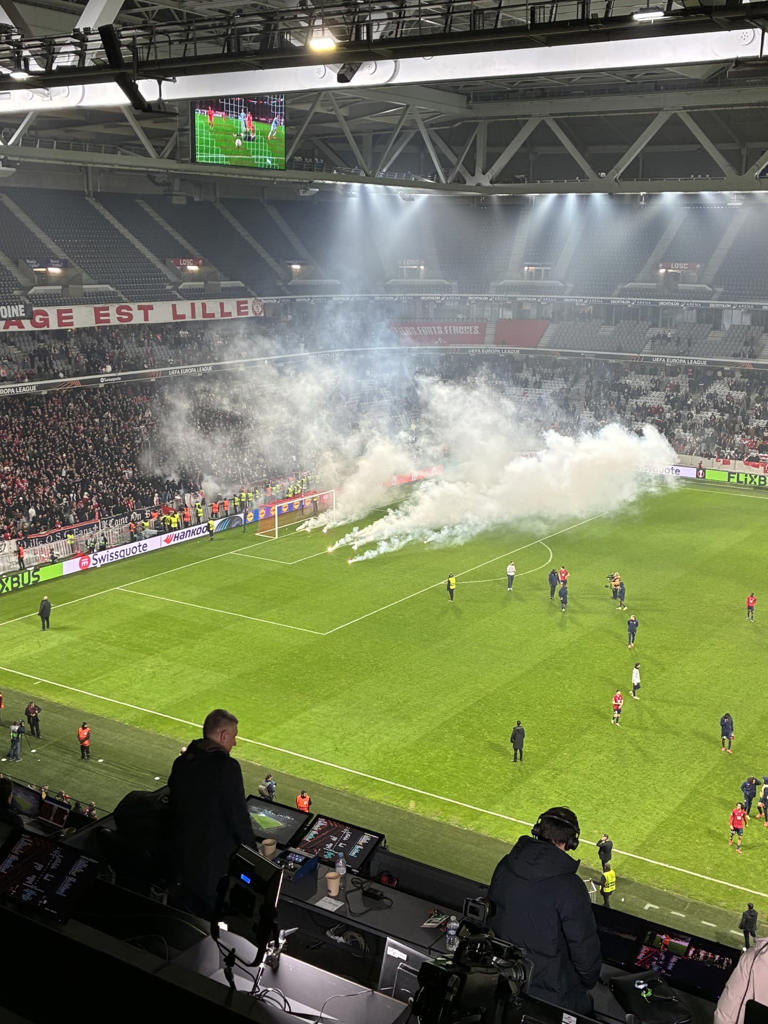 Lille-Etoile Rouge de Belgrade : pétards, chants contre Genesio… grosse ...