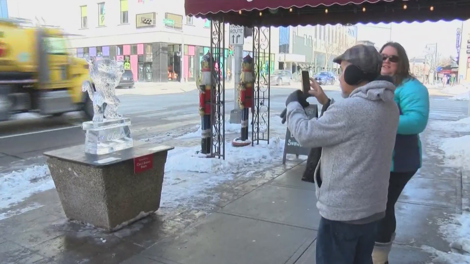 Appleton's Avenue of Ice Carvings opening date moved due to warm weather