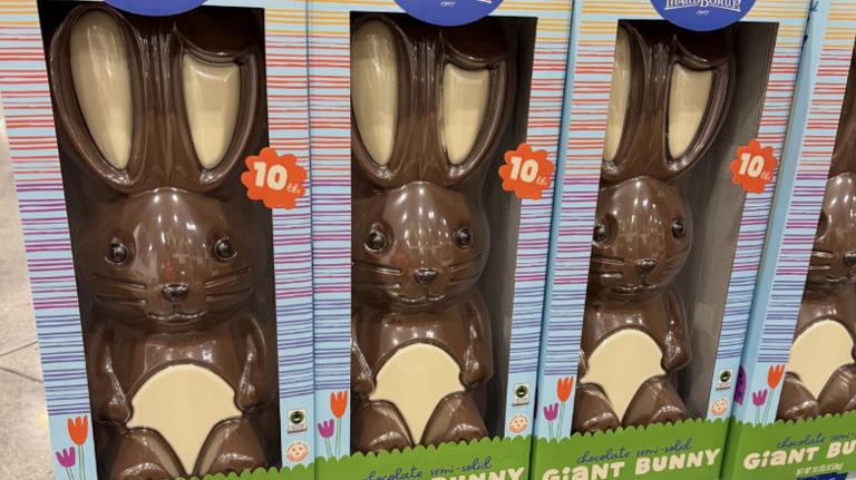 Costco's 10 pound chocolate bunny might be too heavy (and expensive ...
