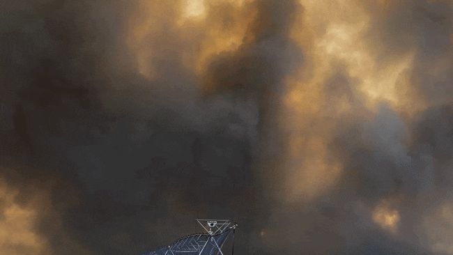 Oklahoma governor declares state of emergency as wildfires rage