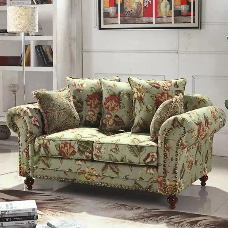 Jackie Kennedy's chic '70s library pioneered the pattern-drenched look ...