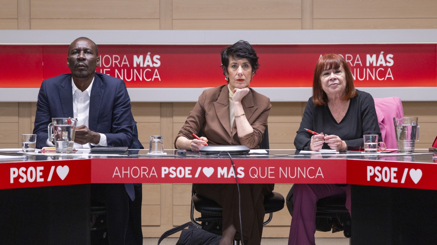 El PSOE rechazaba las «regularizaciones generalizadas», contrarias a la ...