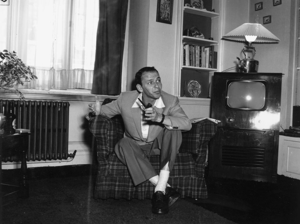 Frank Sinatra's spectacular LA home hits the market, first time in 53 years