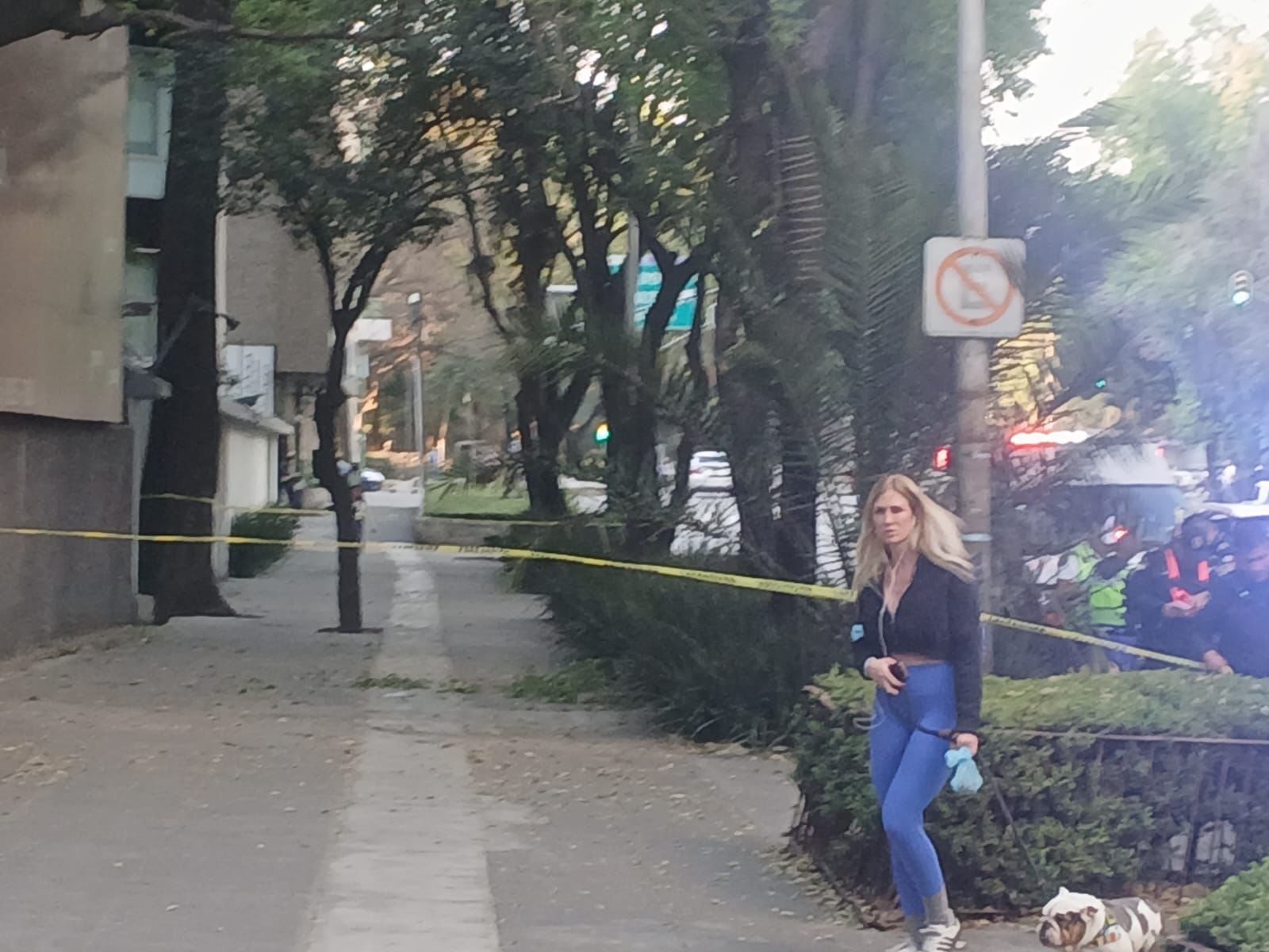 Mujer muere tras caer del octavo piso de un edificio ubicado en ...