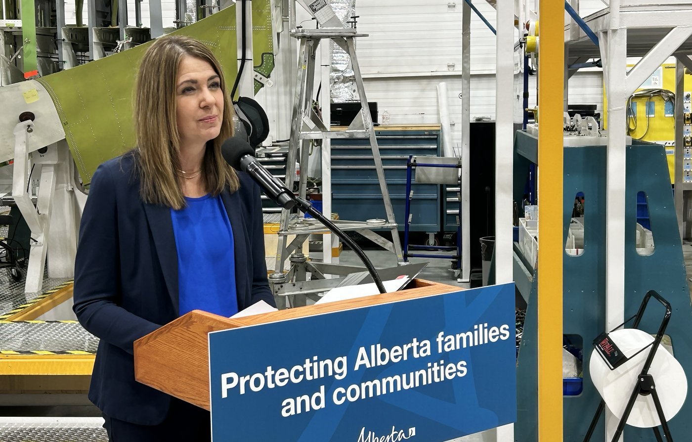 Alberta's Smith to put immigration, Constitution questions on fall ...