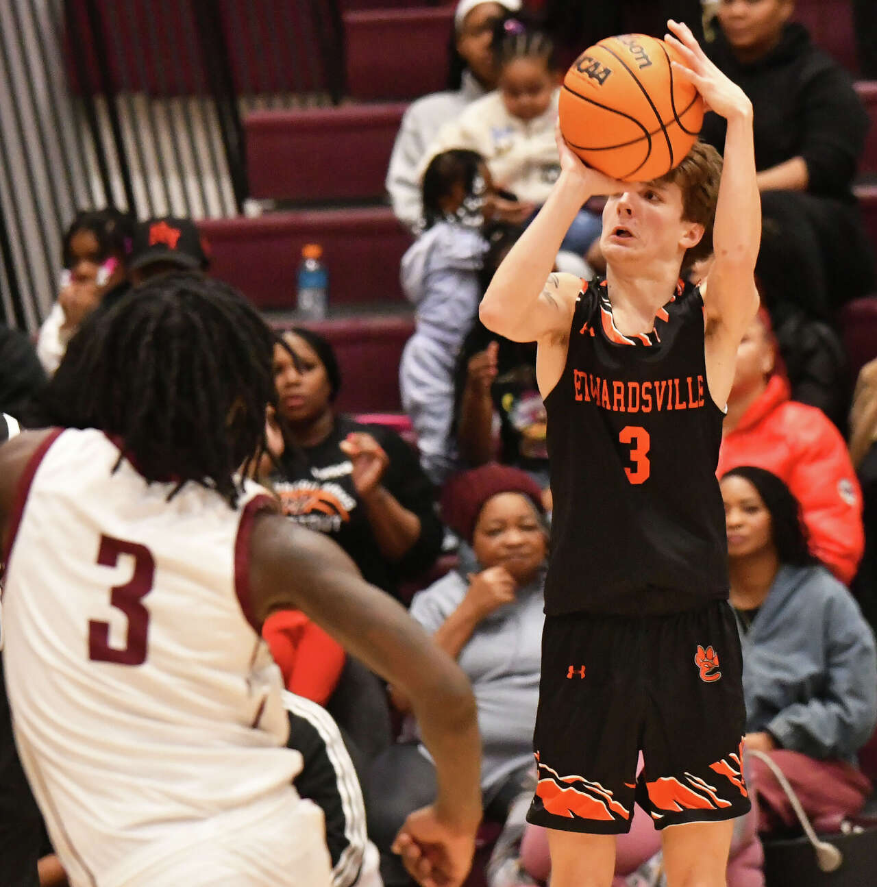 Butler, Niemi combine for 41 points in Edwardsville's win