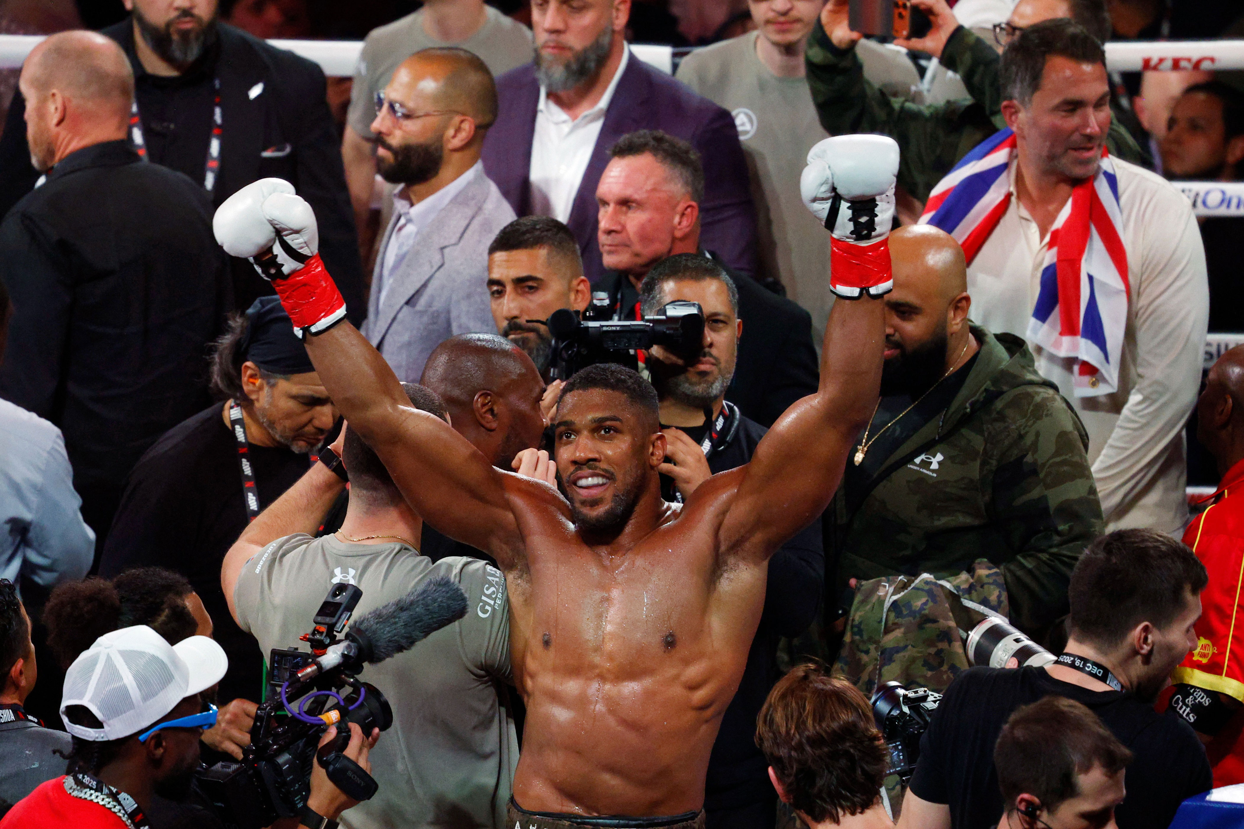 Anthony Joshua’s boxing return timeline comes into view after car crash<br>