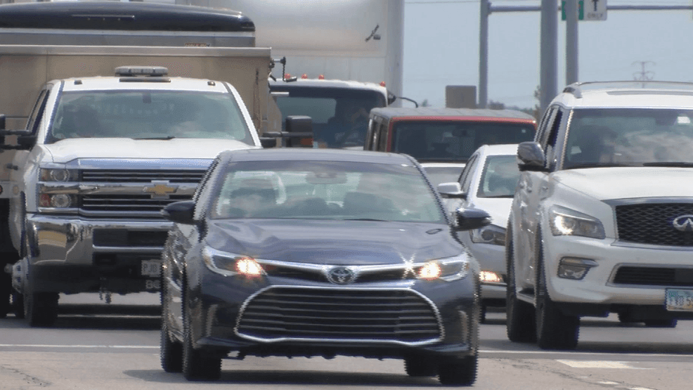 New bill would let parents take the wheel for driving training statewide