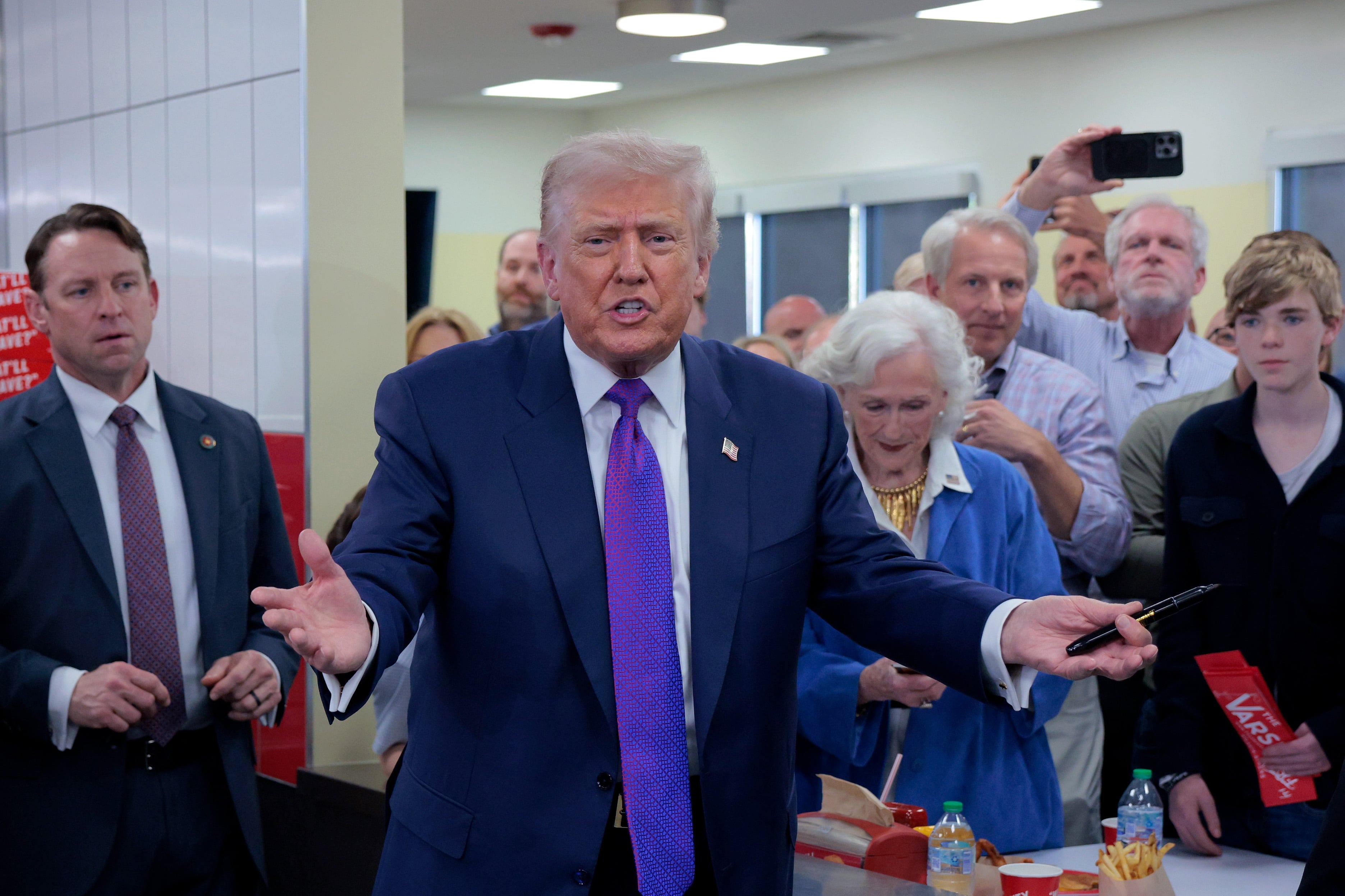 Draft-dodging Trump thirsts over awarding himself military medal