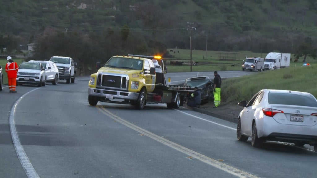 1 dead, 4 seriously injured in head-on collision near Oakdale ...