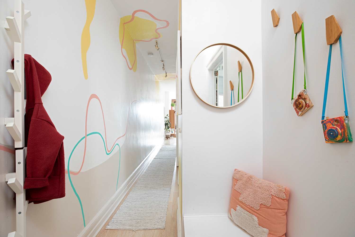 5 surprising secrets to a functional, clutter-free entryway (get out ...