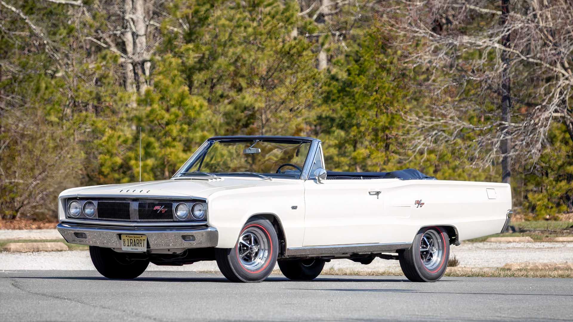 1967 Dodge Coronet R/T 426 Hemi Convertible Front 3/4