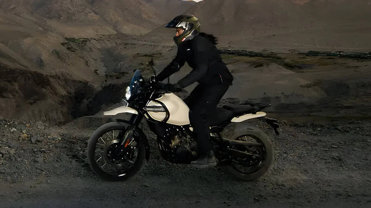 Facing lean issue with your Himalayan 450 ADV? Royal Enfield now offers ...