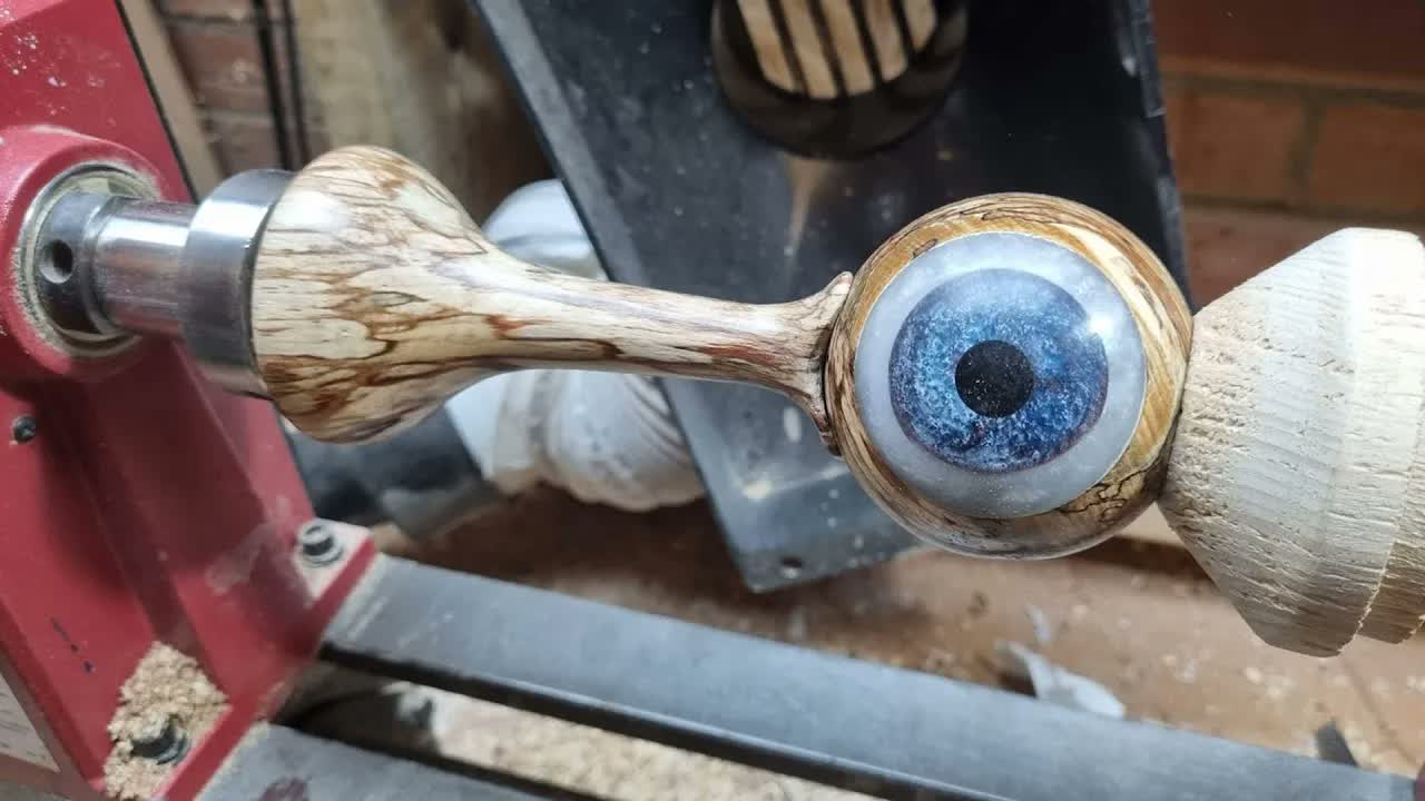 Turning a realistic eyeball from wood
