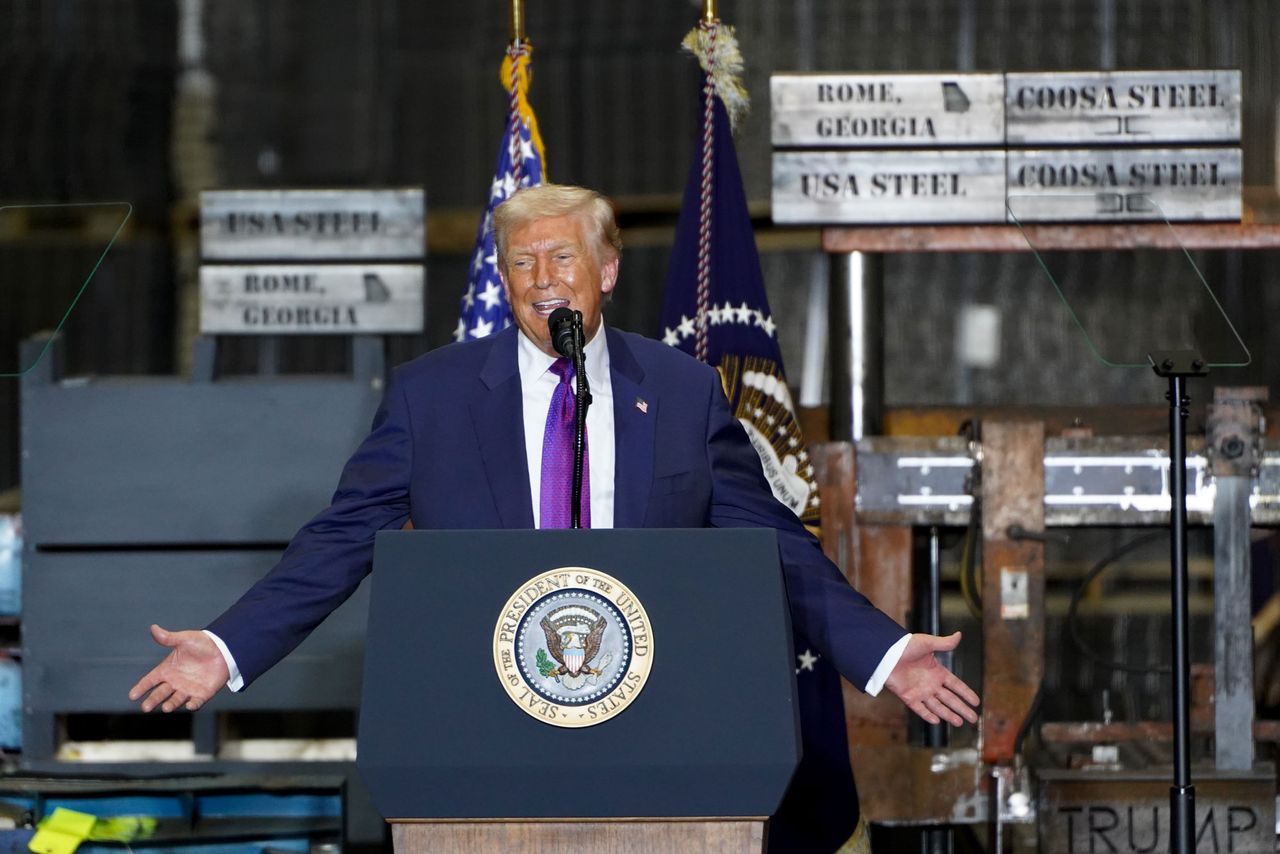 Trump says he deserves the Congressional Medal of Honor for his 2018 ...