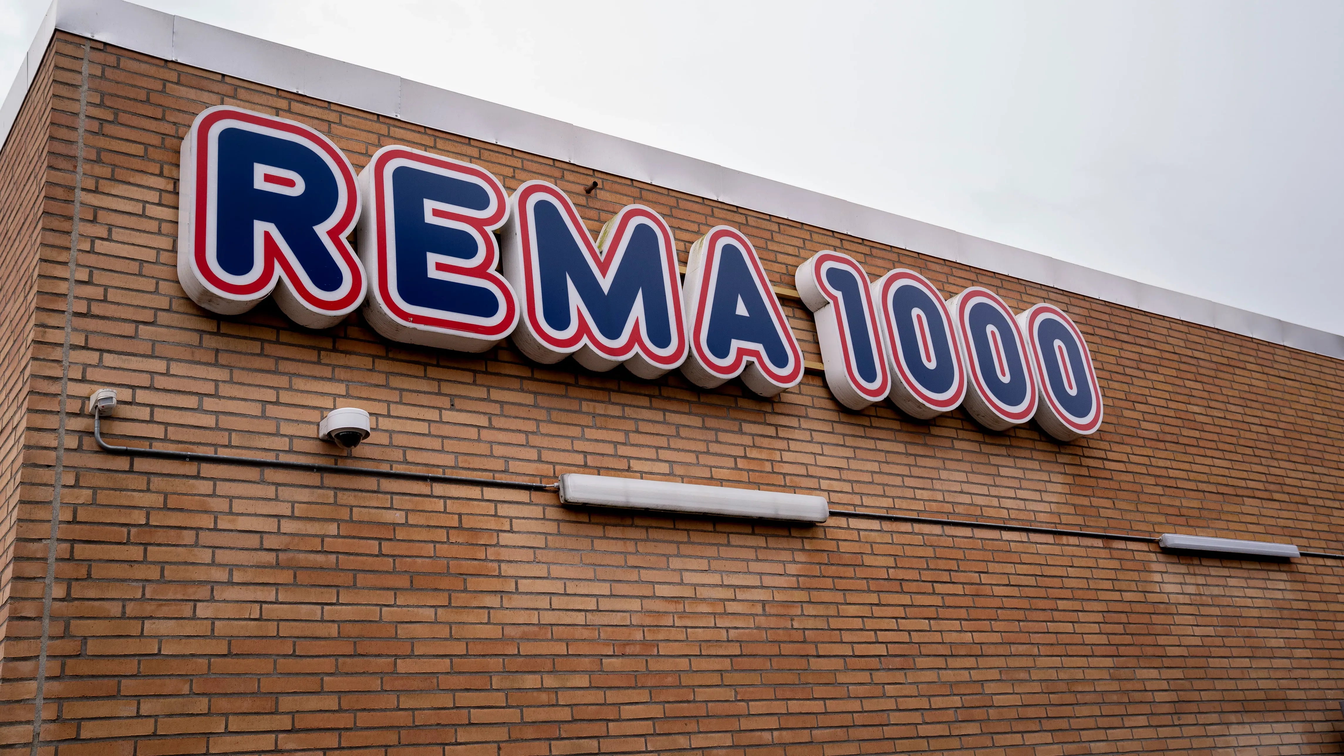 Efter aggressiv reklame fra konkurrent: Nu svarer Rema 1000 hårdt igen