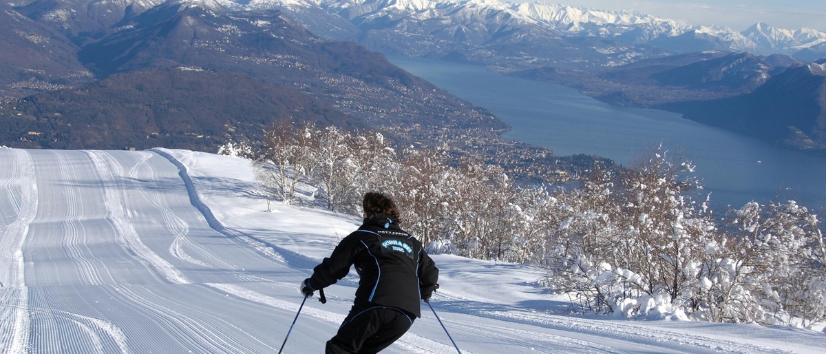 Distretto dei Laghi. Sci, snowboard e bob con vista panoramica