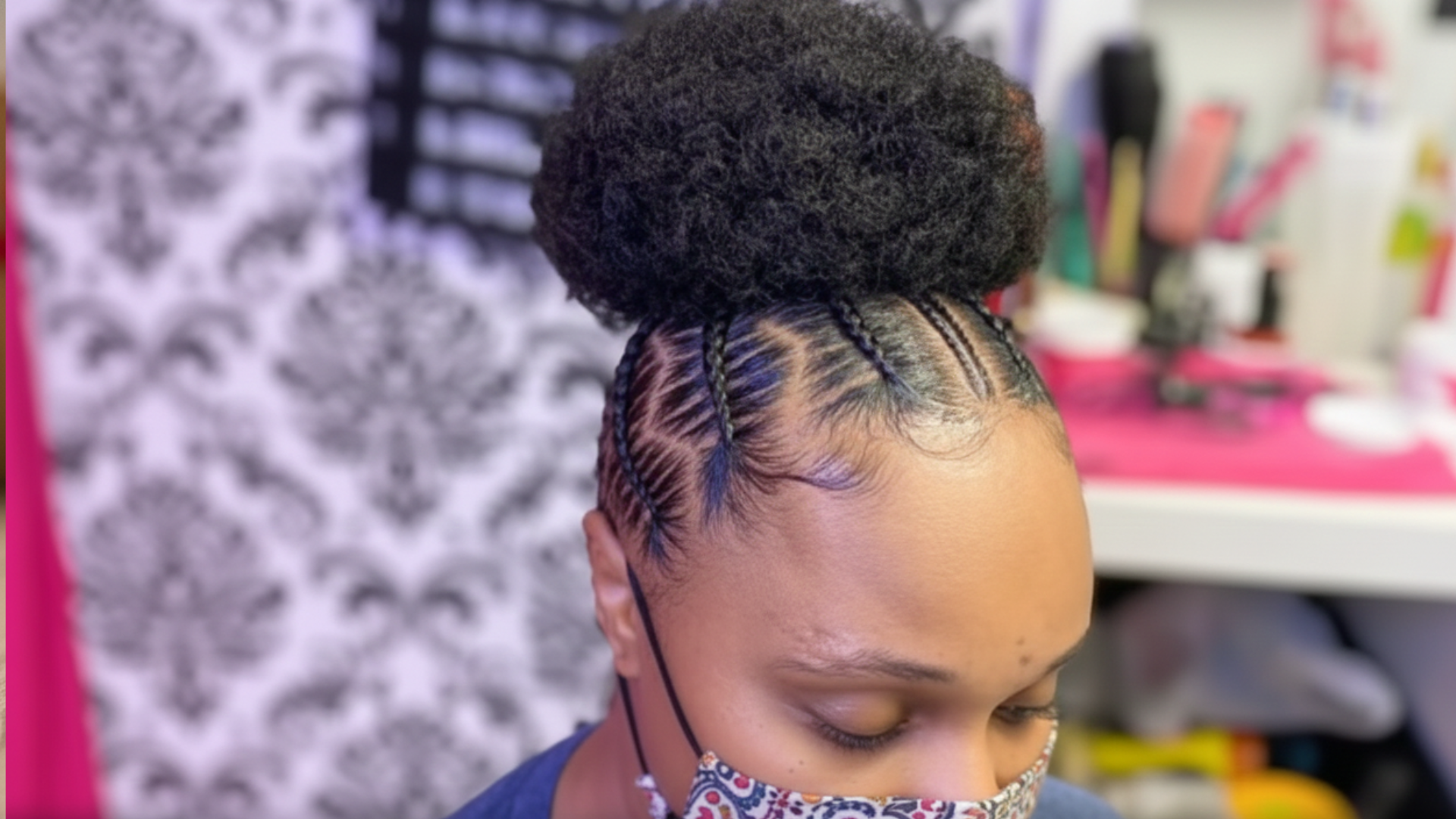 Elevate your style: Soft puff ponytail with natural braids